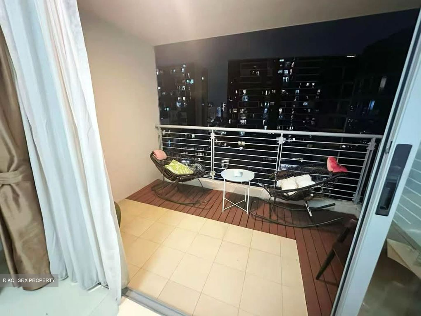 Intero (D13), Apartment #593494941